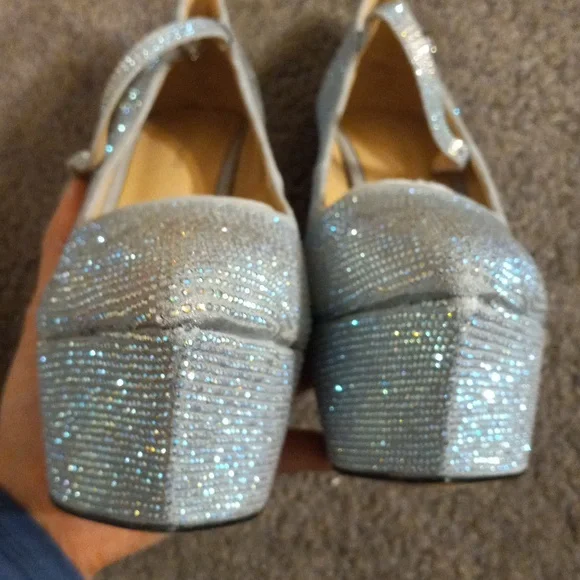 New FELIZ RHINESTONE EMBELLISHED PLATFORM STILETTO, size 10 - Picture 10 of 12